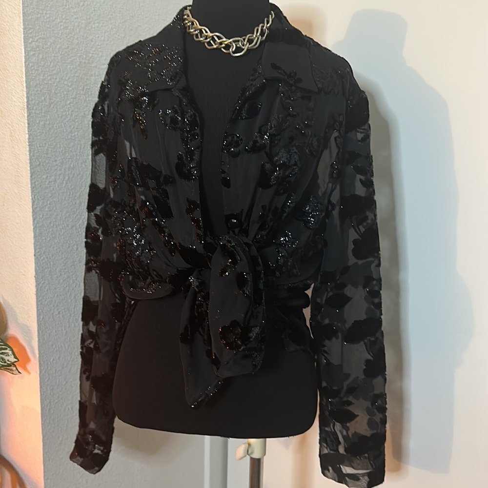 Elegant Virgo black 🖤 sheer cover with velvet sparkly design
